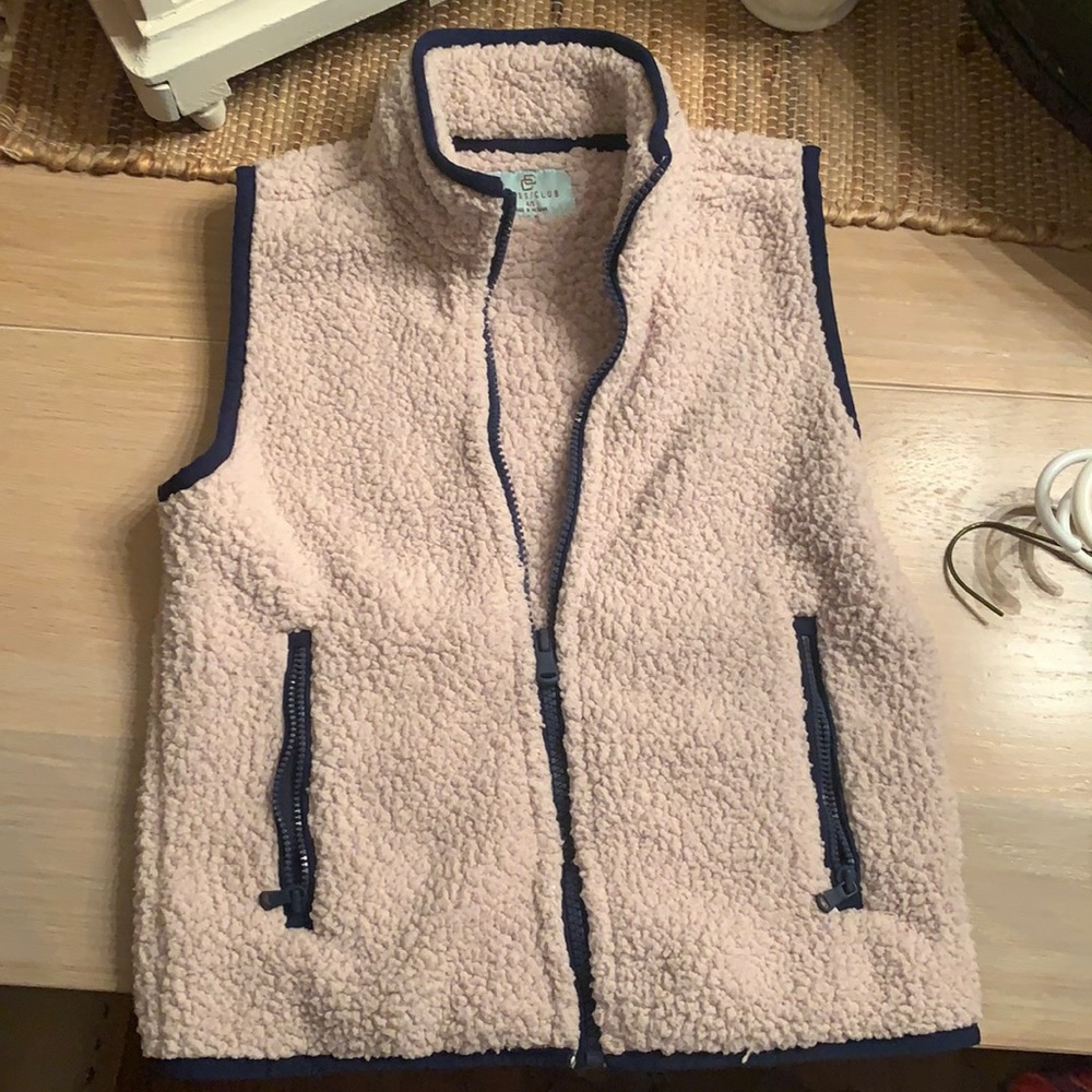 Class club fleece vest